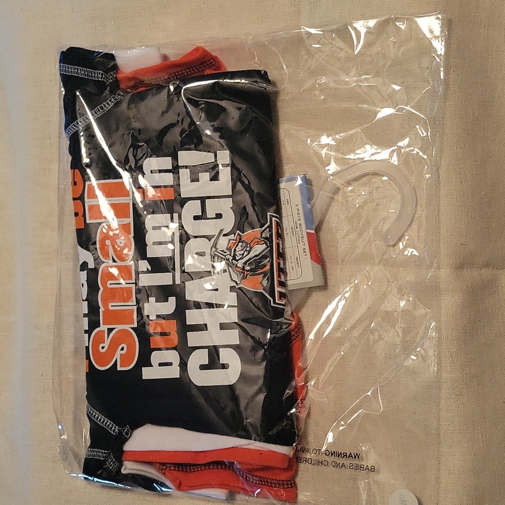 NWT (UTEP Miners) College 3-Piece Bodysuit Set
